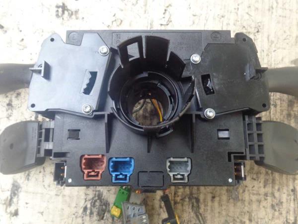 COMMODO CITROEN / PEUGEOT - Vue 5